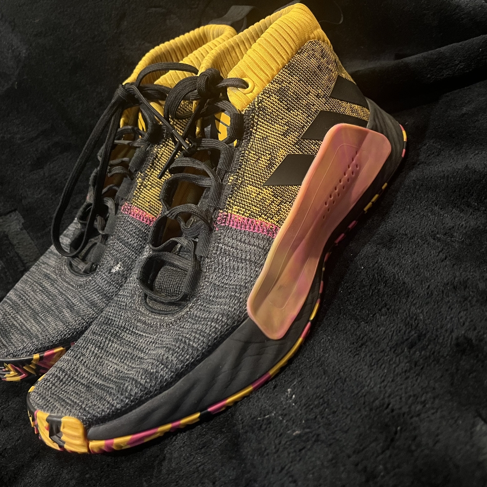 Adidas Dame 5 Core Black Shock Pink Size 10 Mens Basketball Shoes